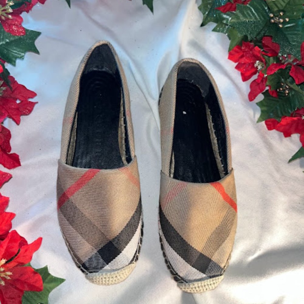 Burberry Nova Check Espadrilles - Picture 4 of 9